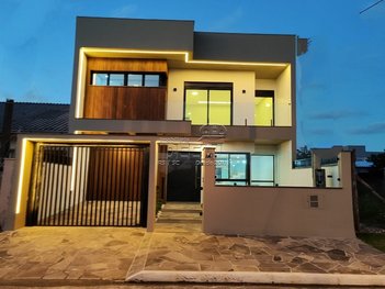 house em Rua Leonel de Moura Brizola, Harmonia - Canoas - RS