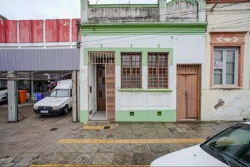 commercial_building em Rua Barão de Santa Tecla, Centro - Pelotas - RS