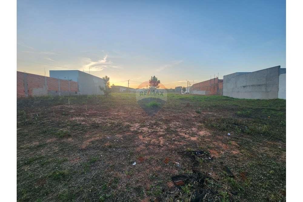 image-0