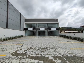 office em Rua Vinte e Oito de Agosto, Nova Esperança - Guaramirim - SC