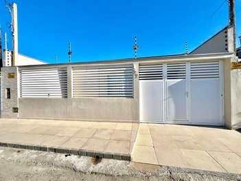 house em Rua Leônidas Moreira, Vila Paranaguá - Paranaguá - PR