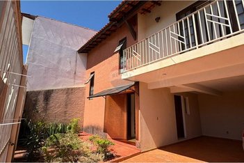 house em Rua Felipe Name, Jardim Santa Rita de Cássia - Bragança Paulista - SP