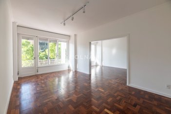 apartment em Rua André Puente, Independência - Porto Alegre - RS