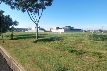 land_lot em Rua Aparecida Maria Marqueti, Residencial Himalaia - Lins - SP