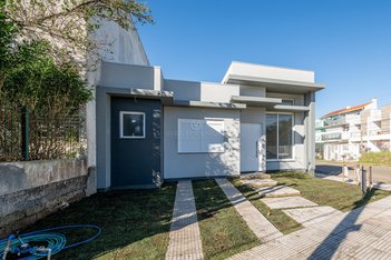 house em Canísio Binsfeld, Hípica - Porto Alegre - RS