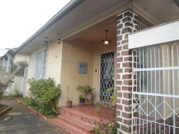 house em Rua Doutor Voltaire Pires, Santo Antônio - Porto Alegre - RS