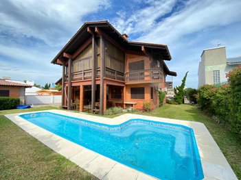 house em Rua Ibirapuitã, Centro - Xangri-Lá - RS