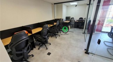office em Avenida Rouxinol, Indianópolis - São Paulo - SP