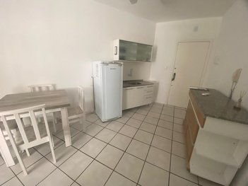 apartment em Rua Douglas Seabra Levier, Carvoeira - Florianópolis - SC