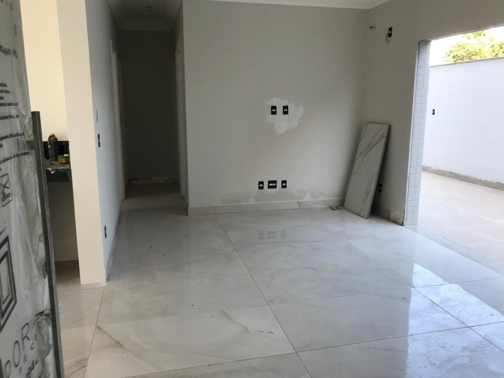 Apartamento com 3 quartos — Planalto, Belo Horizonte