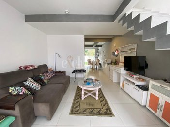 house em Rua Mogno, Campeche - Florianópolis - SC