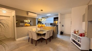 apartment em Rua dos Chernes, Jurerê - Florianópolis - SC