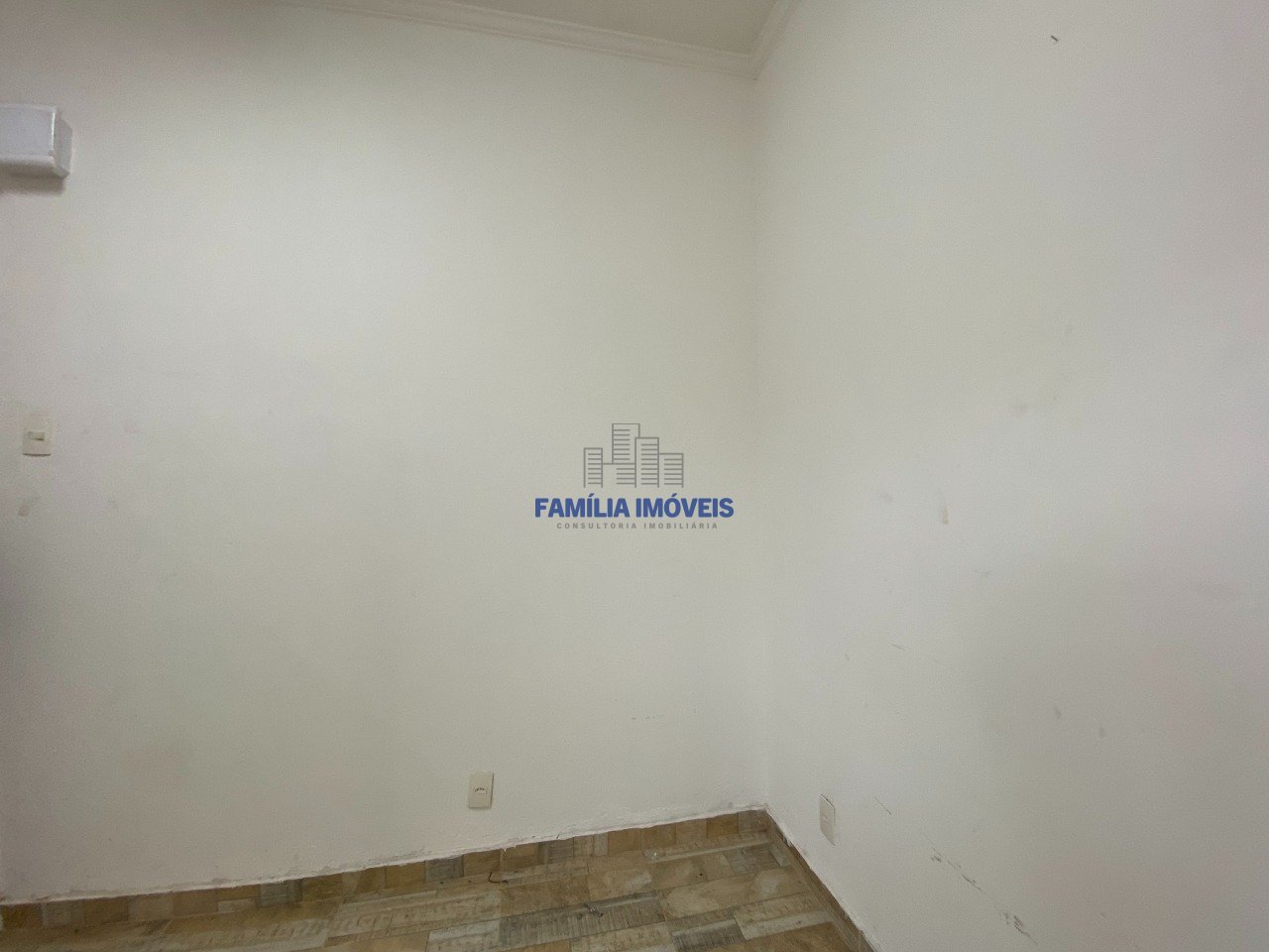 Alugar Sala comercial no Centro histórico de Santos SP