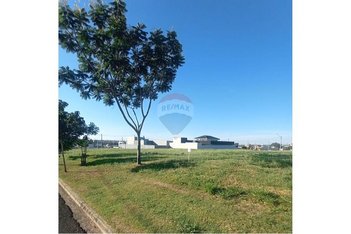 land_lot em Rua Aparecida Maria Marqueti, Residencial Himalaia - Lins - SP