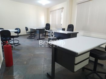 office em Estrada Francisco da Cruz Nunes, Itaipu - Niterói - RJ