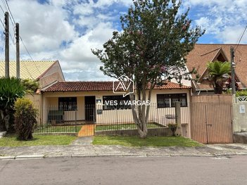 house em Rua Afonso Theolindo Hennequim, Guabirotuba - Curitiba - PR