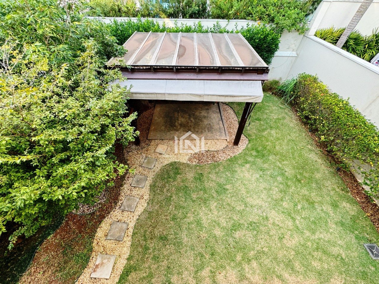 Casa à venda Palm Hills - Quintal visto de cima