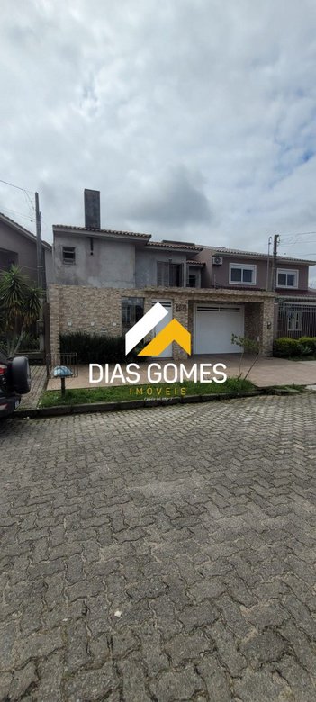 house em Rua Laura de Souza Lang, Centro - Pelotas - RS