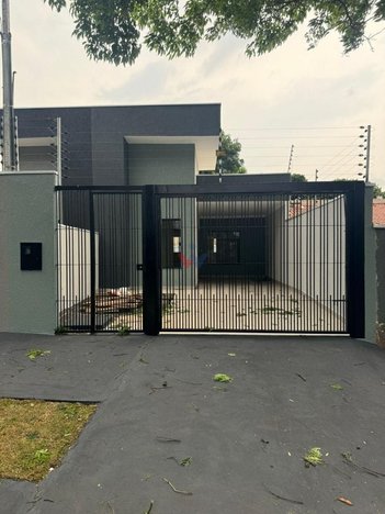 house em Rua Pioneiro João Perin, Parque Tarumã - Maringá - PR