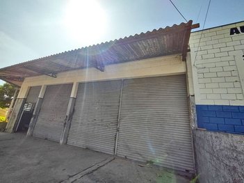 industrial em Avenida Lino Buzatto, Jardim Pinheiros - Valinhos - SP