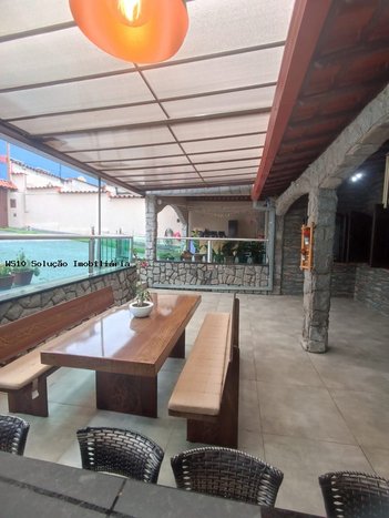 house em Rua Hilton Calixto Correa, Santa Helena - Contagem - MG