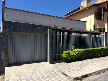 house em Avenida Coronel José Benjamim, Padre Eustáquio - Belo Horizonte - MG