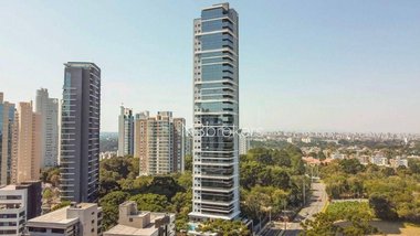 apartment em Rua Monsenhor Ivo Zanlorenzi, Mossunguê - Curitiba - PR