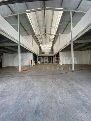 commercial_property em Rua Olegário Maciel, Centro - Uberlândia - MG