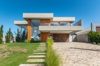 house em Avenida Juca Batista, Hípica - Porto Alegre - RS