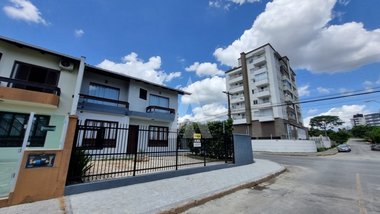 house em Rua Guilherme Kock, Santo Antônio - Joinville - SC