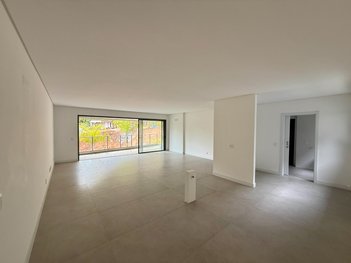 apartment em Estrada Haroldo Soares Glavan, Cacupé - Florianópolis - SC
