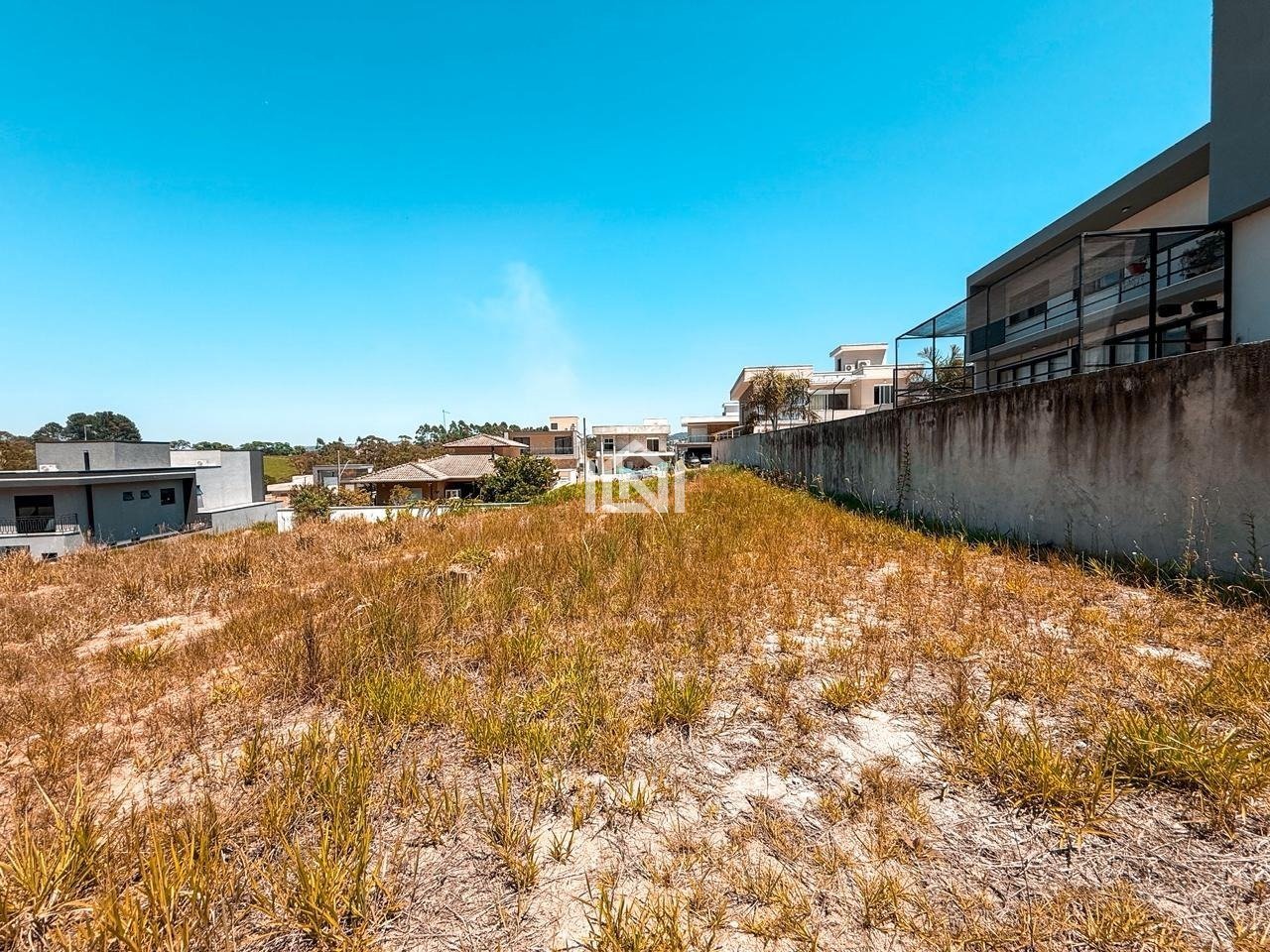 terreno a venda no condominio reserva santa paula