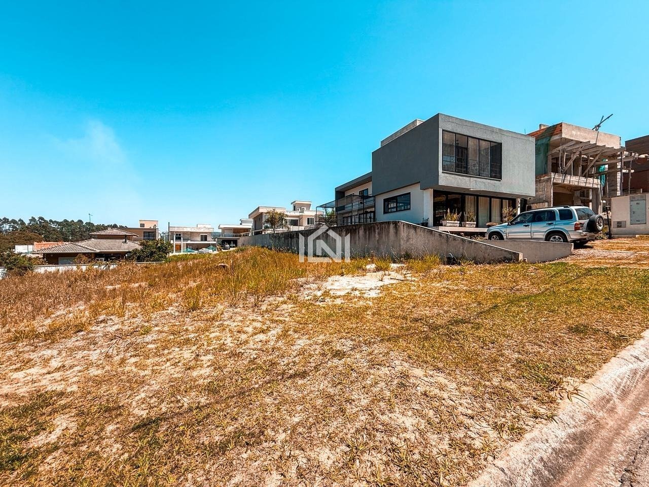 terreno a venda no condominio reserva santa paula