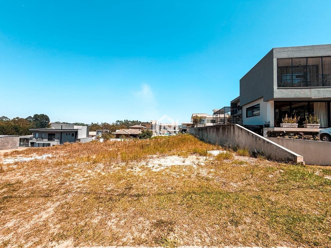 terreno a venda no condominio reserva santa paula