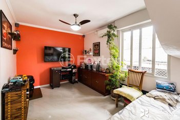 apartment em Rua Roque Calage, Passo da Areia - Porto Alegre - RS