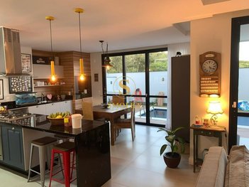 house em Silvio Lopes Araujo, Rio Tavares - Florianópolis - SC