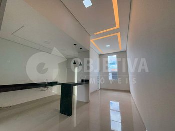 house em Rua Edson Gonçalves, Segismundo Pereira - Uberlândia - MG