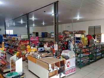 industrial em Avenida Chepli Tanus Daher, Cafezal - Londrina - PR