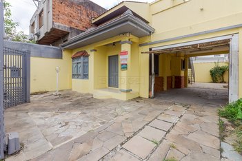 house em Rua Doutor Gastão Rhodes, Santana - Porto Alegre - RS