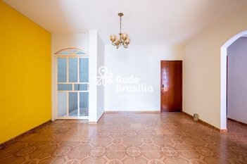 house em QSD 9, Taguatinga Centro (Taguatinga) - Brasília - DF
