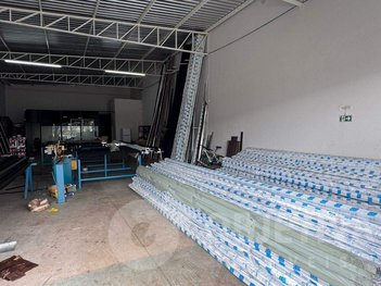 industrial em Rua Ana Pereira da Silva, Shopping Park - Uberlândia - MG