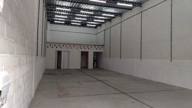 industrial em Rua Jacinto Fiorellini, Jardim Itapark - Mauá - SP