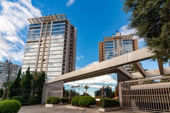 apartment em Avenida Ferdinand Kisslinger, Jardim Europa - Porto Alegre - RS
