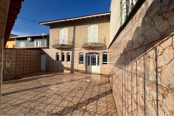 house em Avenida Antonieta Thomazini Lonza, Parque Brasil - Bragança Paulista - SP