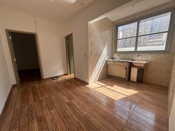 apartment em Rua Marechal Floriano Peixoto, Centro Histórico - Porto Alegre - RS