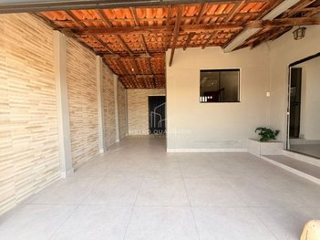 house em Rua Wagner Tadeu de Rezende, São Francisco - Araxá - MG