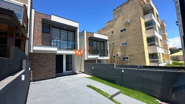 house em Rua Augusta Rodrigues Pulceno, Serraria - São José - SC