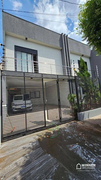 house em Rua Atílio Salvalagio, Centro - Sarandi - PR