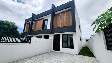 house em Elizabeth Helena Richter Cordeiro, Ingleses do Rio Vermelho - Florianópolis - SC