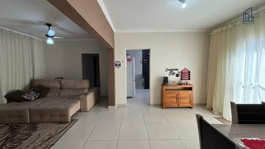 house em Rua Maria Flório de Almeida, Jardim Toledo - Votorantim - SP